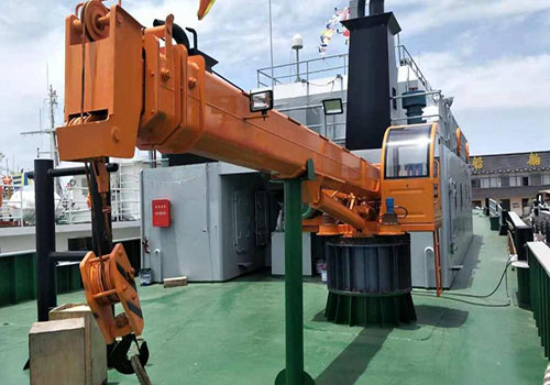 船用起重機